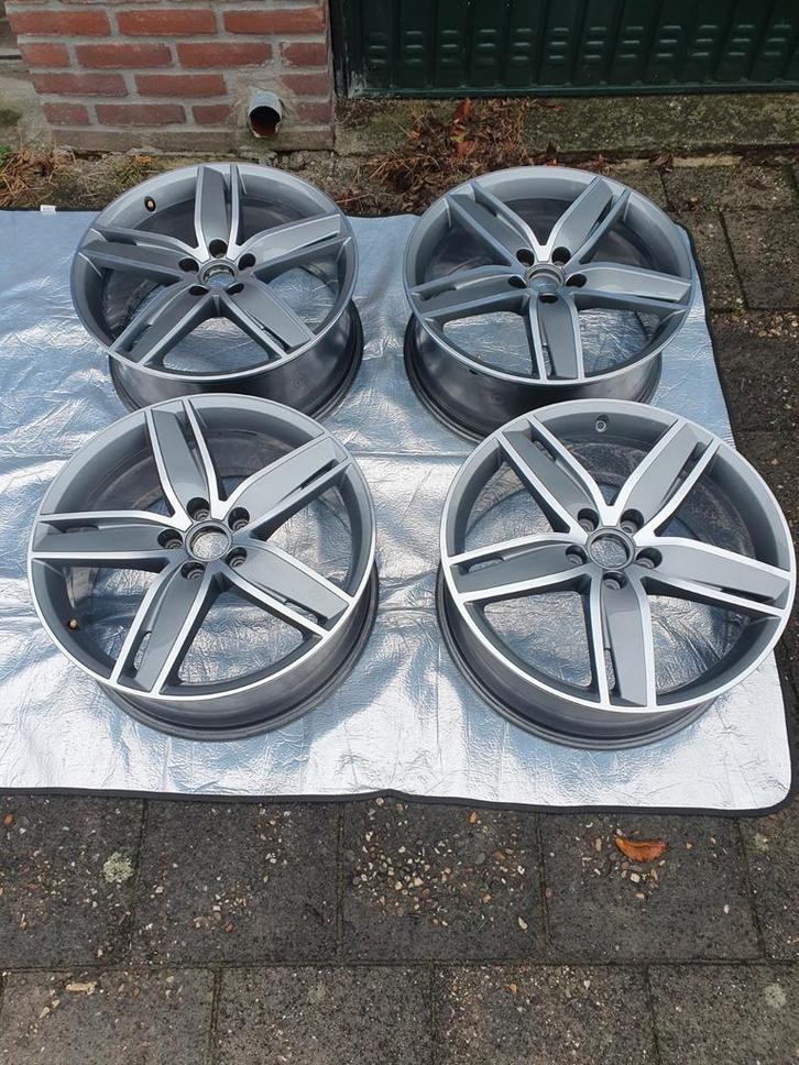 19 inch mooie  originele wings velgen  Audi a3/s3, Auto diversen, Overige Auto diversen, Ophalen