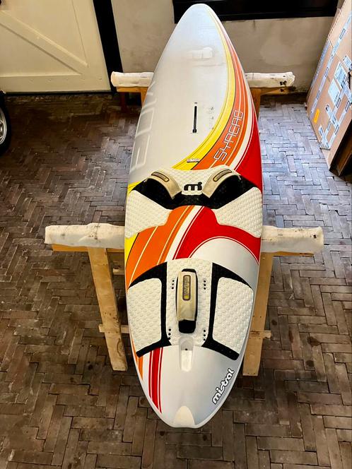 Mistral Syncro windsurf board kompleet., Watersport en Boten, Windsurfen, Zo goed als nieuw, Complete set, Ophalen