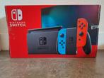nintendo switch + 2 games, Spelcomputers en Games, Spelcomputers | Nintendo Switch, Ophalen of Verzenden, Zo goed als nieuw, Switch Original