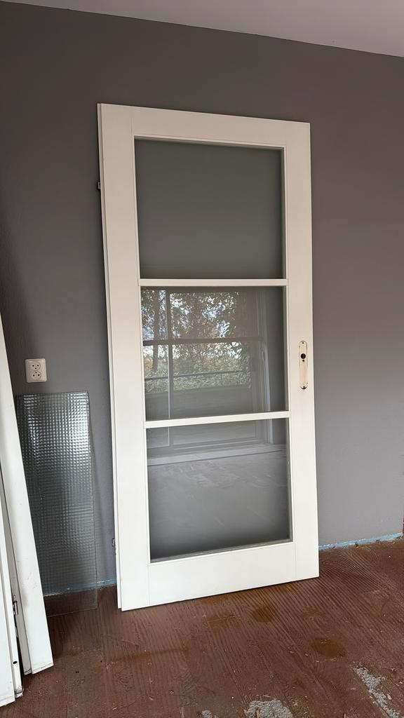 Diverse binnendeur met kozijn en retro glas 100 euro per/st, Doe-het-zelf en Verbouw, Deuren en Horren, Gebruikt, Binnendeur, 200 tot 215 cm