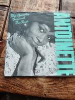 Antoinette - She Operates Around The Clock, Ophalen of Verzenden, Zo goed als nieuw, Pop