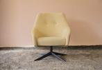 Montis Puk low draaifauteuil - vanille stof, Ophalen of Verzenden, Zo goed als nieuw, Stof