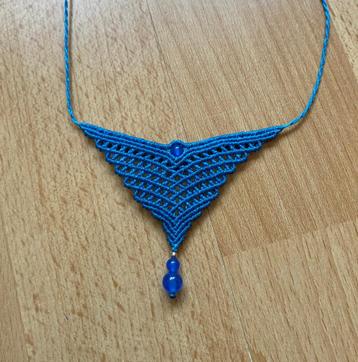  Blauwe Jade Macramé Ketting – Handgemaakt Boho Sieraad  beschikbaar voor biedingen
