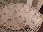 Brocante ronde kleedjes groot en een kleinere, Antiek en Kunst, Ophalen of Verzenden