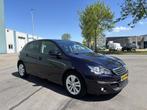 Peugeot 308 1.2i PureTech Blue Lease Executive 111 PK. Prach, Auto's, Voorwielaandrijving, Stof, Gebruikt, Euro 6