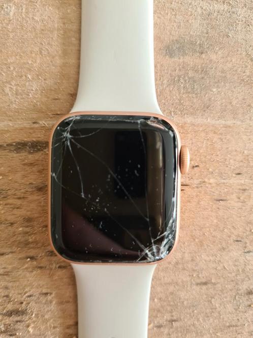 Apple Watch SE 2021 rose goud scherm kapot, Sieraden, Tassen en Uiterlijk, Smartwatches, Gebruikt, iOS, Roze, Ophalen of Verzenden