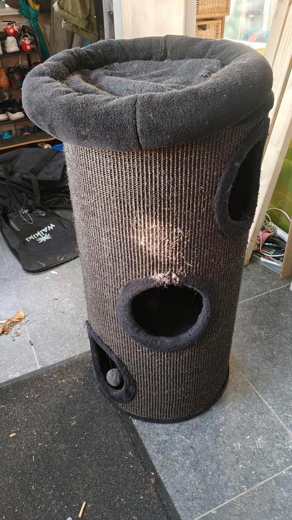 Gebruikte kattentoren, Dieren en Toebehoren, Krabmeubelen, Gebruikt, Krabpaal, Ophalen