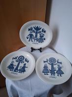 Royal sphinx klederdrachtbordjes vintage folklore, Antiek en Kunst, Ophalen of Verzenden