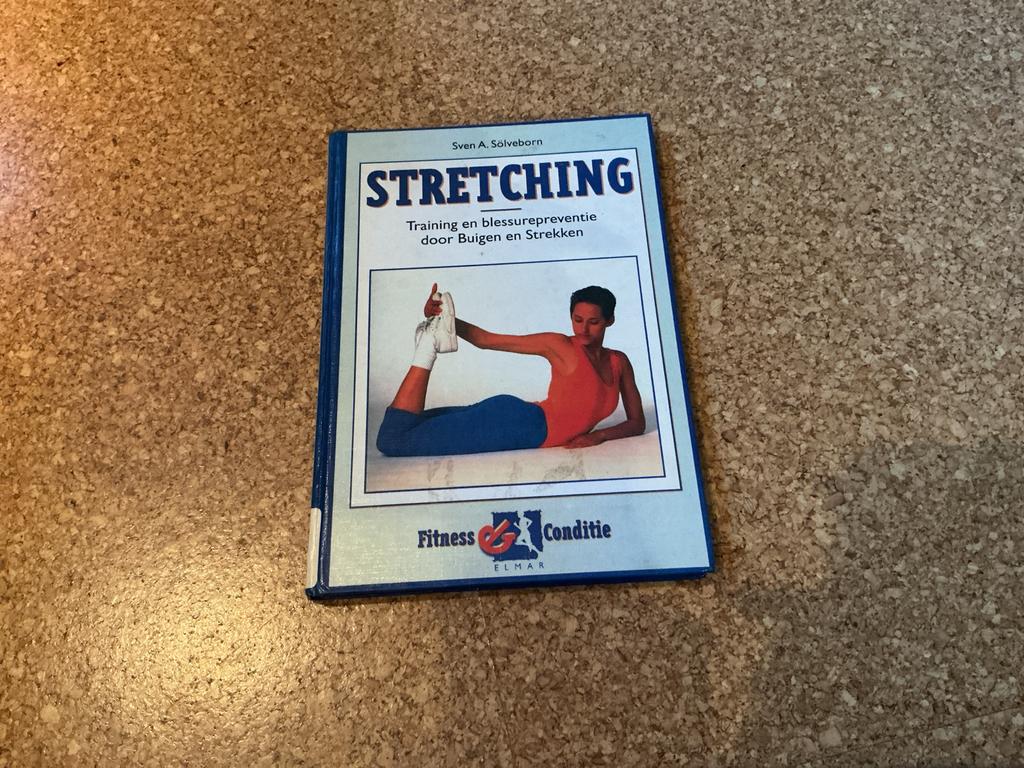 Stretching - Sportboek, Boeken, Ophalen of Verzenden, Zo goed als nieuw, Fitness