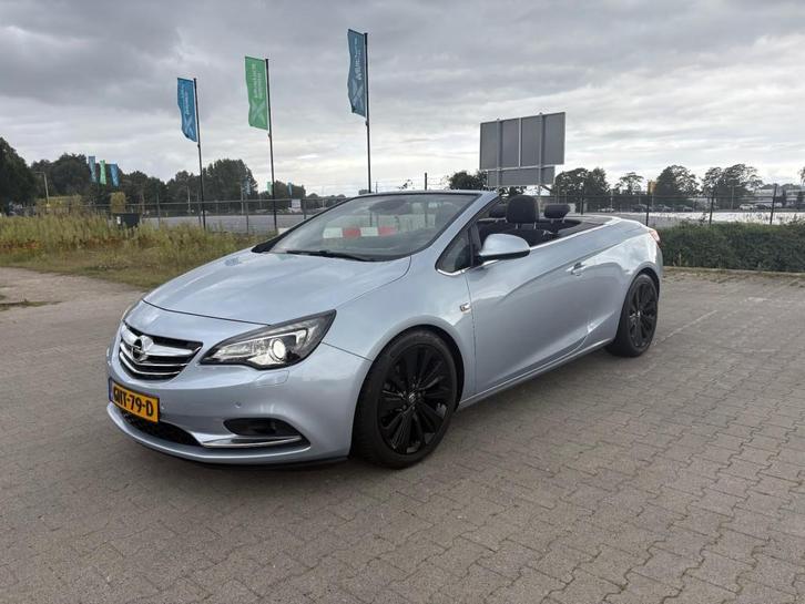 Opel CASCADA 1.6 TURBO COSMO CABRIO AUTOMAAT, Auto's, Opel, Bedrijf, Cascada, ABS, Airbags, Bluetooth, Boordcomputer, Cruise Control