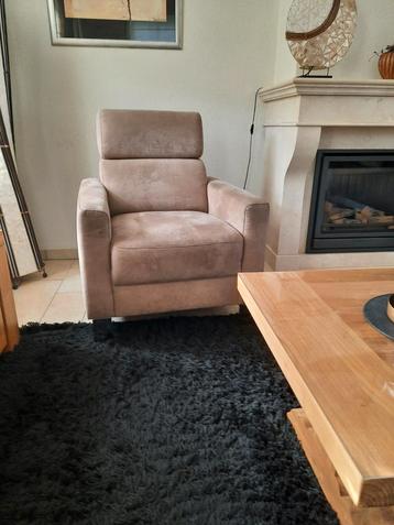 Fauteuil beschikbaar voor biedingen