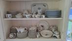 Compleet lavendel servies Jet ter Steege, Huis en Inrichting, Keuken | Servies, Ophalen of Verzenden, Porselein, Overige stijlen