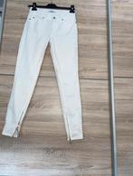 Zgan liu Jo jeans mt 25 wit, Hobby en Vrije tijd, Modelbouw | Overige, Ophalen of Verzenden, Zo goed als nieuw, 1:50 tot 1:144