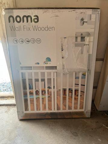 Noma houten traphek wit beschikbaar voor biedingen