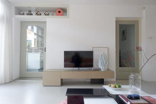 Formosa Distesa TV cabinet Minotti Italia - beschadigd, Huis en Inrichting, Kasten | Televisiemeubels, Gebruikt, Minder dan 100 cm