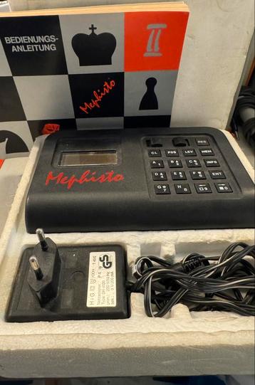 Mephiso Hegener + Glaser vintage schaakcomputer beschikbaar voor biedingen