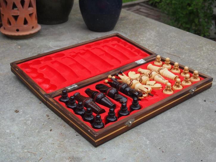 Oude Houten Schaakset/Schaakspel, Hobby en Vrije tijd, Gezelschapsspellen | Bordspellen, Gebruikt, Een of twee spelers, Ophalen of Verzenden
