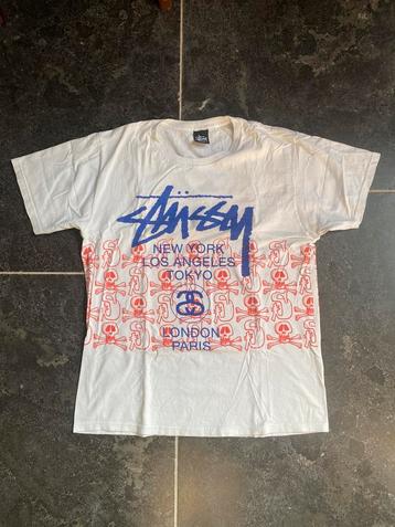 100% Stussy World Tour skull t-shirt wit maat M beschikbaar voor biedingen