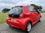 Toyota Aygo 1.0-12V + Automaat / APK / Airco / NAP / Navi /, Auto's, Stof, Gebruikt, 4 stoelen, 68 pk