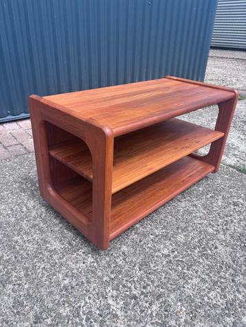 Vintage teak deens audiomeubel trolley bijzettafel beschikbaar voor biedingen