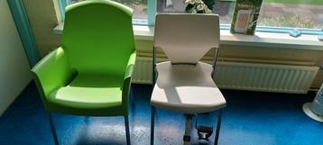 Stoelen IOKO beschikbaar voor biedingen