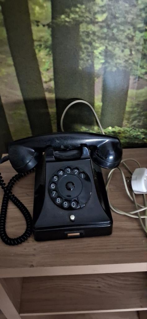 Oude zwarte draaitelefoon, Antiek en Kunst, Ophalen of Verzenden