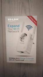 Wifi versterker Wifi repeater Tip-link met stopcontact, Computers en Software, WiFi-versterkers, Ophalen, Zo goed als nieuw