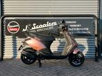 Piaggio Zip Rose Gold Brom 2023 3011 km 1 eig, ., Maximaal 45 km/u, Ophalen of Verzenden, Zo goed als nieuw