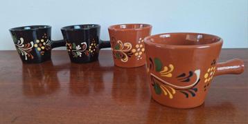 Franse uiensoepkommen, aardewerk, soepkommen beschikbaar voor biedingen