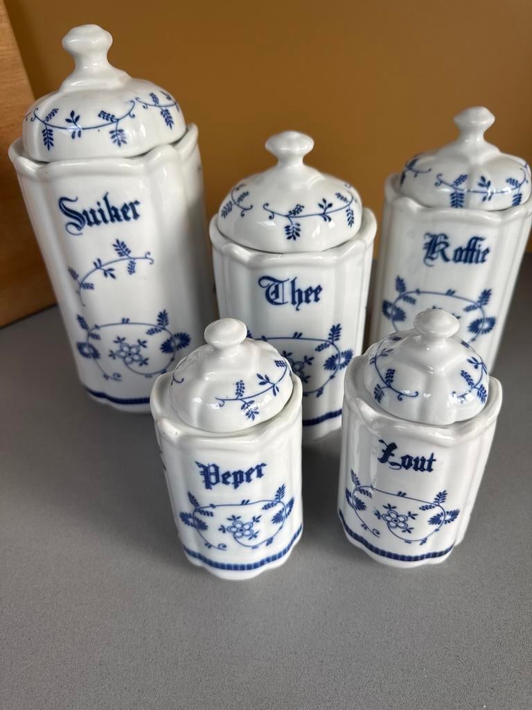 Vintage voorraadpotten, Ophalen