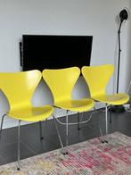 Te koop: 3 Vlinderstoelen van Fritz Hansen in citroengeel, Huis en Inrichting, Stoelen, Drie, Metaal, Gebruikt, Modern design