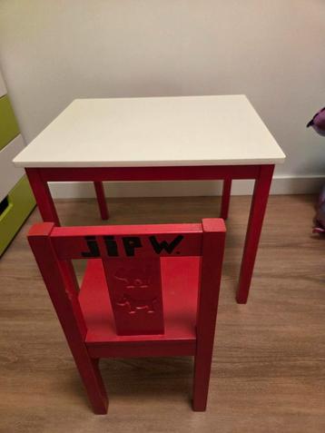 Kindertafel met Stoeltje - 59x50x50 cm beschikbaar voor biedingen