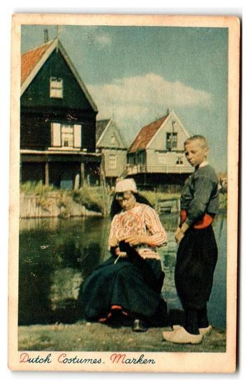 Marken, Klederdracht. Dutch Costumes