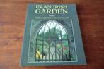boek - In an Irish garden - Connolly / tuinen in Ierland, Ophalen of Verzenden, Gelezen, Tuinontwerpen