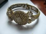 VINTAGE ARMBAND MET STRASS EN GOUKLEURIGE BAND, Sieraden, Tassen en Uiterlijk, Antieke sieraden, Verzenden, Overige materialen