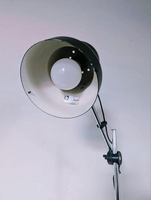 Vintage vloerlamp zwart staal & chroom, Huis en Inrichting, Lampen | Vloerlampen, Gebruikt, 150 tot 200 cm, Hout, Ophalen