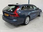 Volvo V90 2.0 T4 Momentum Pro LEER/CARPLAY/TREKHAAK, Euro 6, 1969 cc, Blauw, 1616 kg
