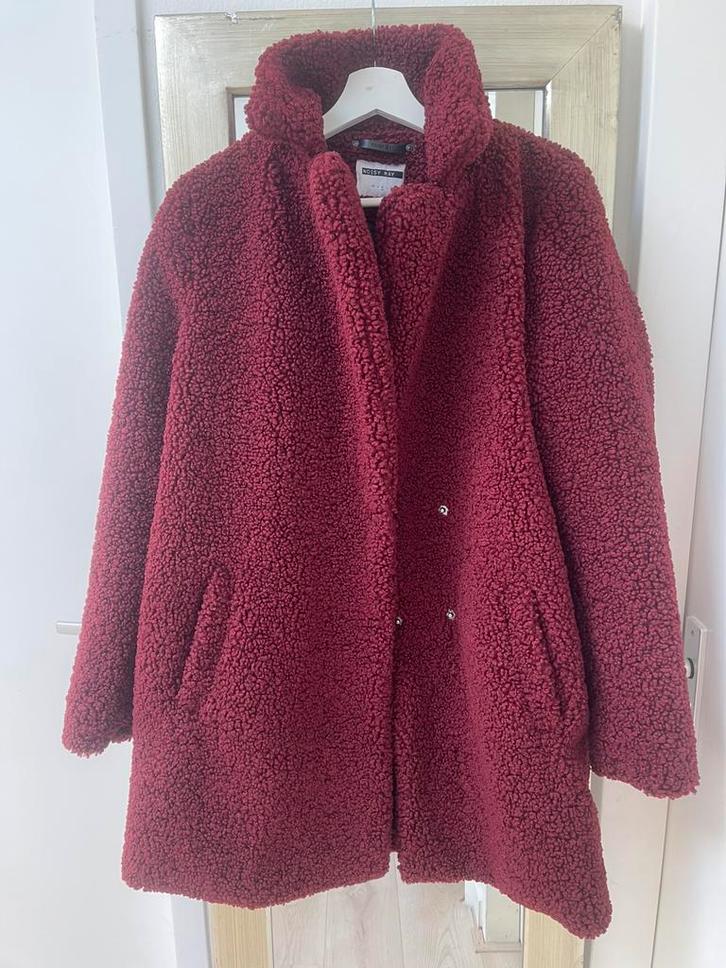 Bershka Noisy May Teddy Coat! Rood! warm & stijlvol – Maat M, Kleding | Dames, Jassen | Winter, Zo goed als nieuw, Maat 38/40 (M)