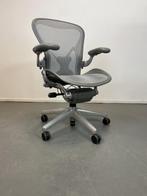3x Herman Miller Aeron Bureaustoel Mineral/Satijn - maat B, Ophalen of Verzenden, Zo goed als nieuw, Grijs, Bureaustoel