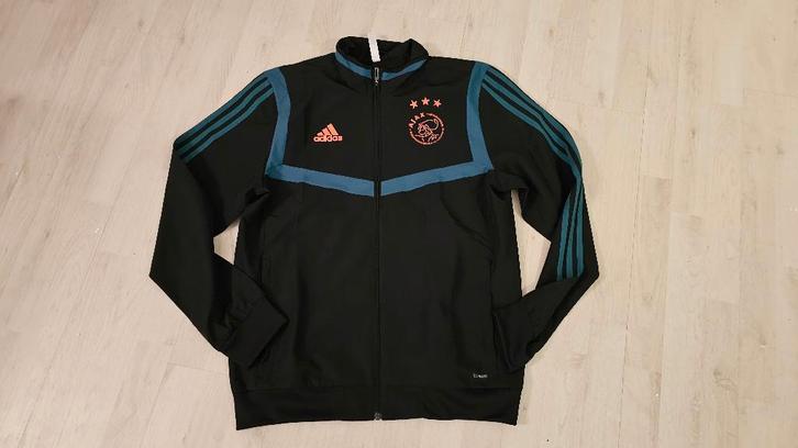 Ajax Training Vest! Seizoen 19/20! Mt S!, Kleding | Heren, Sportkleding, Zo goed als nieuw, Voetbal, Rood, Ophalen of Verzenden