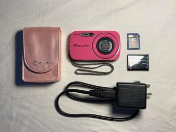 Casio Exilim Roze camera beschikbaar voor biedingen
