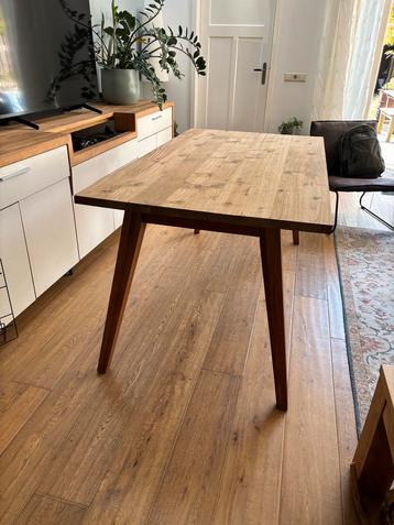 Teak Houten Tafel beschikbaar voor biedingen