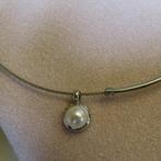 halssieraad chocker met 1 zoetwaterparel  zilverkleur, Verzenden, Zo goed als nieuw, Zilver, Overige materialen
