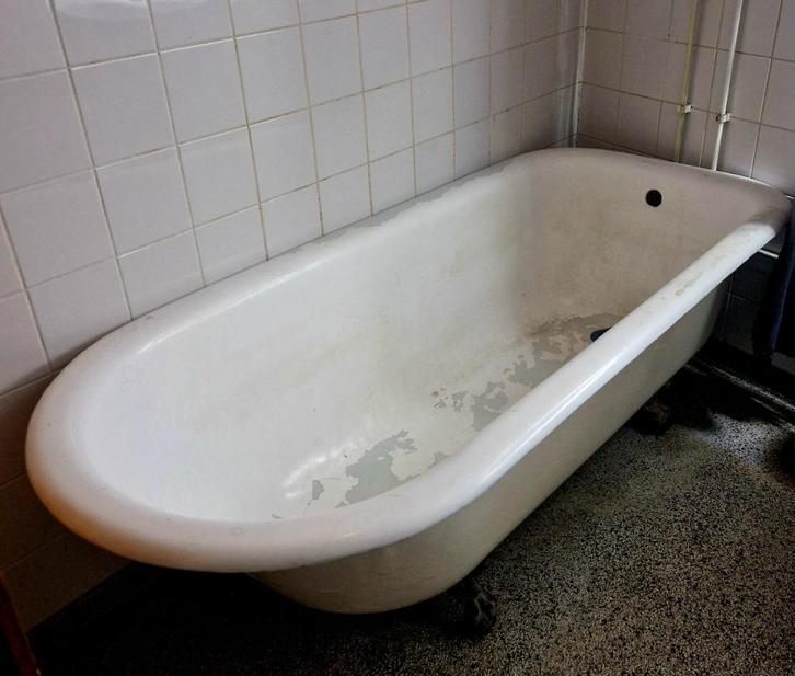 GRATIS: Gietijzeren vrijstaand bad met klauwpootjes, Doe-het-zelf en Verbouw, Sanitair, Gebruikt, Bad, Ophalen