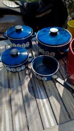 Retro, vintage pannenset, 4 stuks, Huis en Inrichting, Keuken | Potten en Pannen, Gebruikt, Pannenset, Ophalen of Verzenden, Rvs