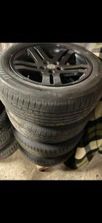 4x 18" sets velgen banden 5x115 chrysler 300 dodge charger, Auto-onderdelen, Banden en Velgen, Ophalen, 18 inch, 235 mm, All Season