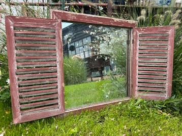 Spiegel met Luiken louvreluiken brocante beschikbaar voor biedingen