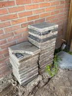 Gratis 34 beton tegels, Tuin en Terras, Tegels en Klinkers, Gebruikt, Ophalen of Verzenden, Minder dan 5 m², Beton