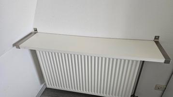 Twee wandplanken, Ikea Bergshult / Granhult beschikbaar voor biedingen