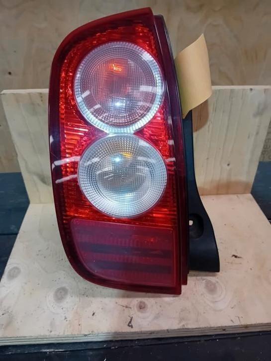 Linker achterlicht voor een Nissan Micra K12 bj.2004, Auto diversen, Overige Auto diversen, Ophalen of Verzenden